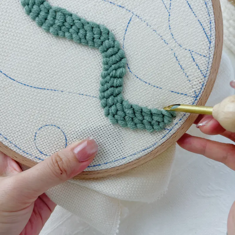 Punching green color block – creating smooth wave patterns with even loops